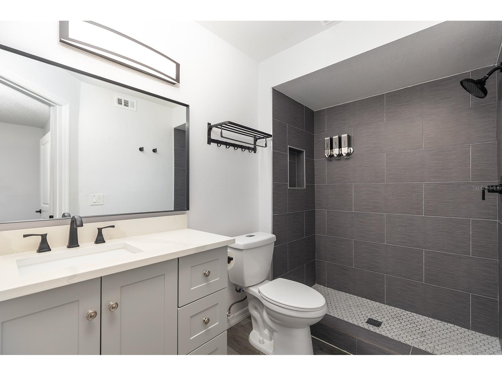 4528 Commander Drive #2018 Orlando FL 32822 O6356181 image8