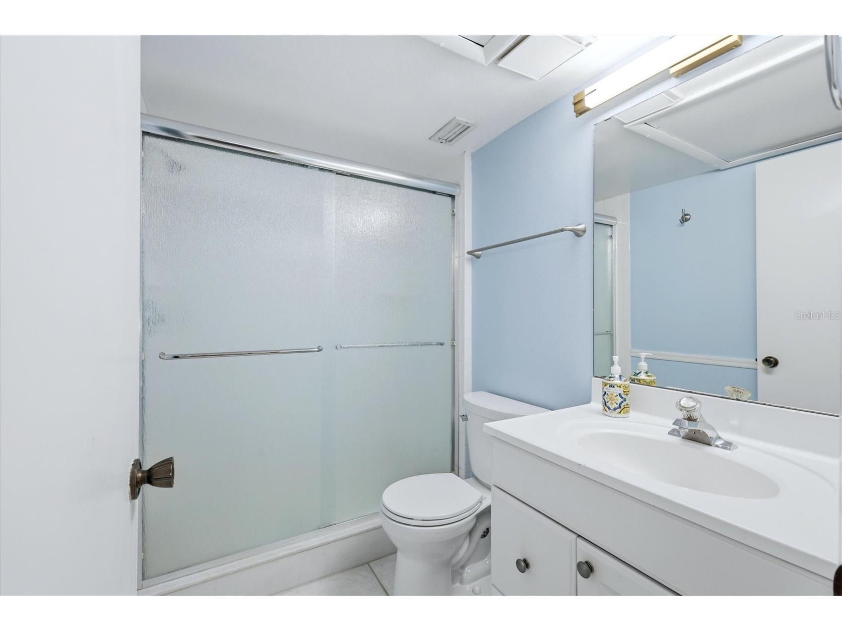 4528 Longwater #35 Sarasota FL 34235 A4690305 image16