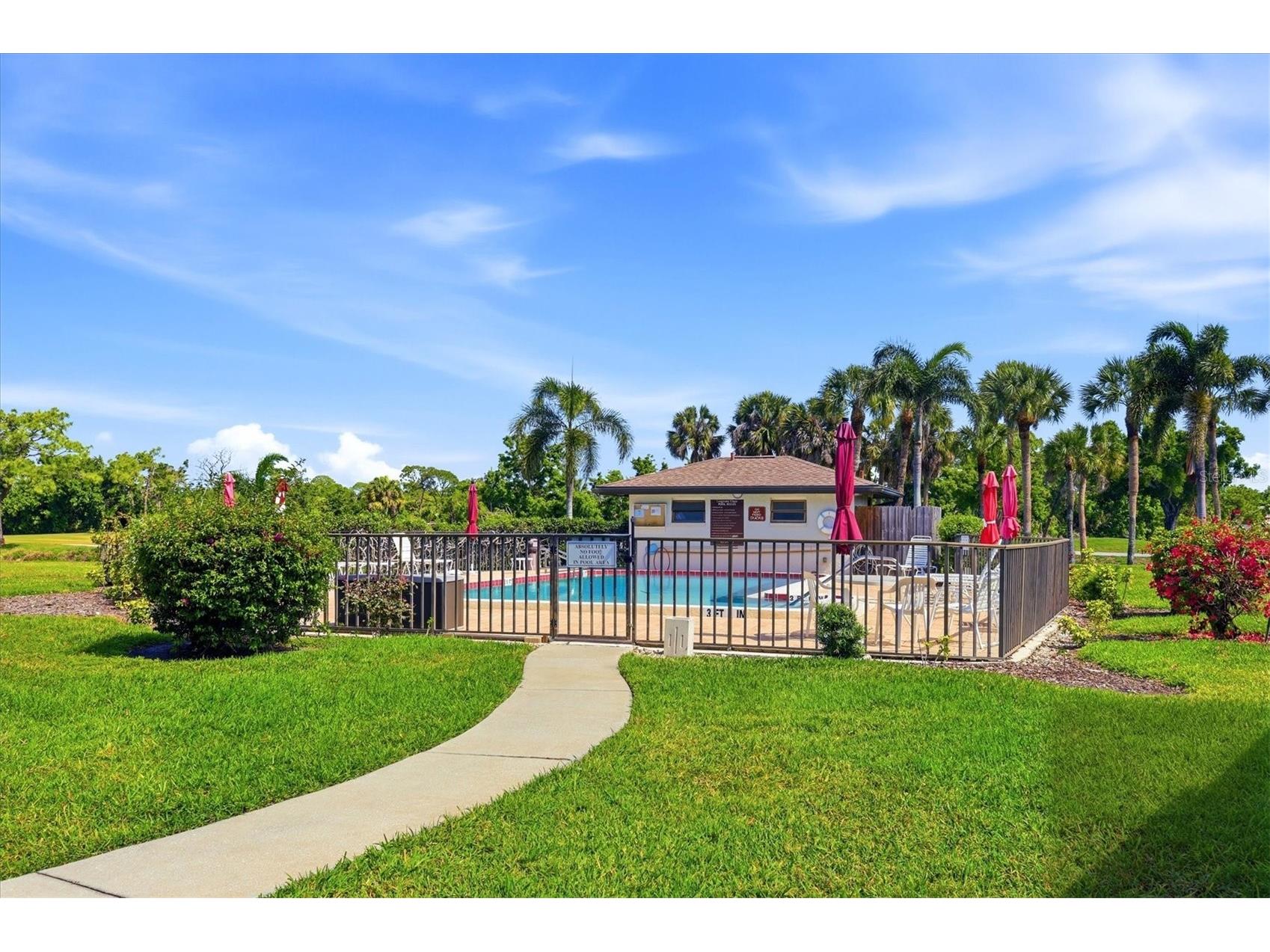 4528 Longwater #35 Sarasota FL 34235 A4690305 image25
