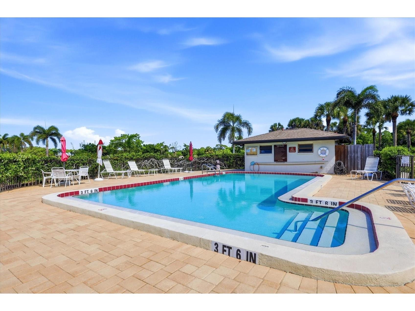 4528 Longwater #35 Sarasota FL 34235 A4690305 image26