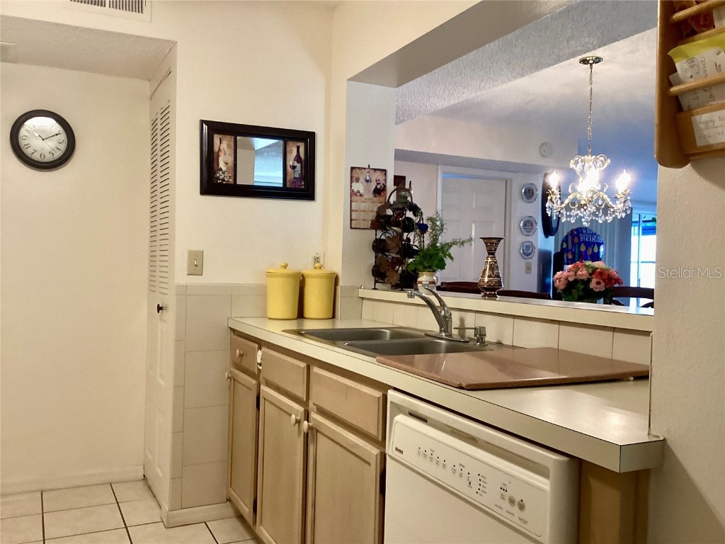 4529 Whitton Way #214 New Port Richey FL 34653 W7872284 image5