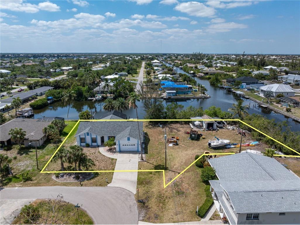 453 Carolyn Lane Punta Gorda FL 33950 C7509093 image2