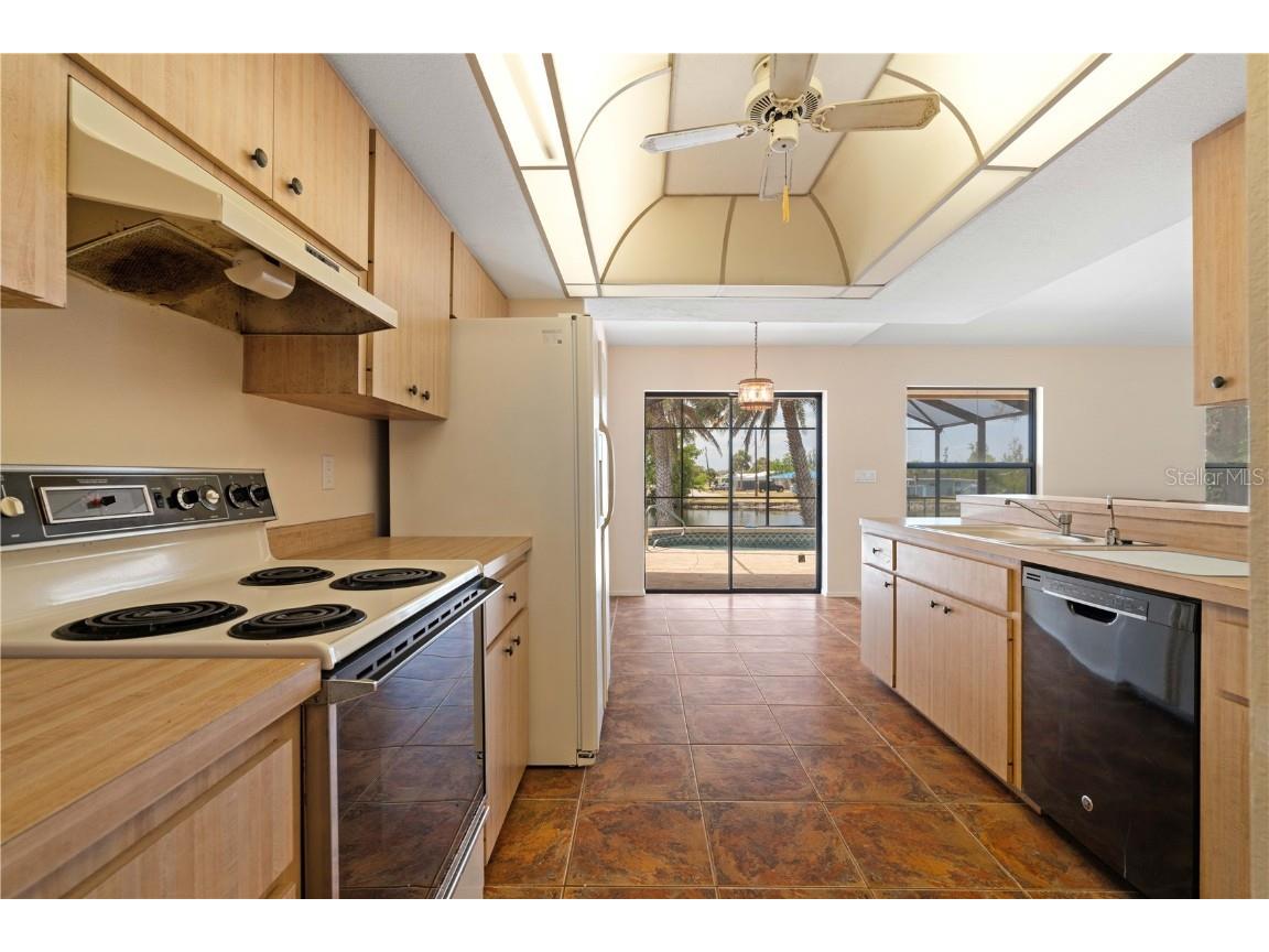 453 Carolyn Lane Punta Gorda FL 33950 C7509093 image26