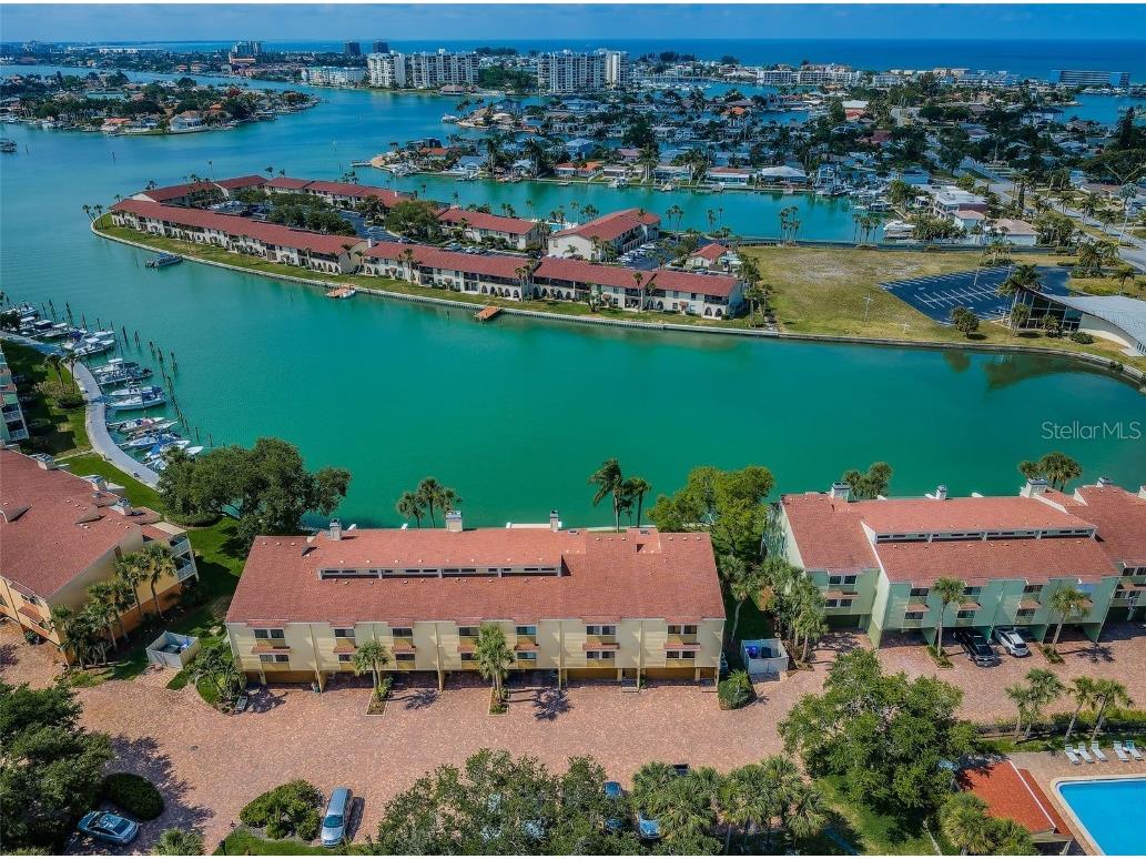 453 Haven Point Drive Treasure Island FL 33706 - BOCA CIEGA BAY U8244330 image1