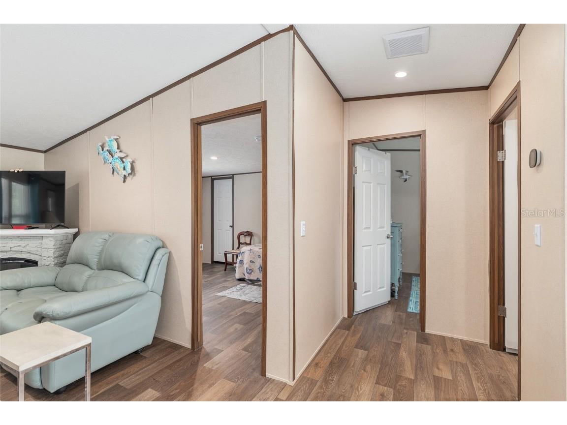 453 Old Hawthorne Road Hawthorne FL 32640 OM709241 image35