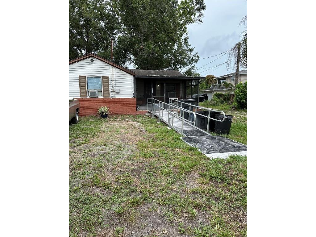 4530 45th Avenue N Saint Petersburg FL 33714 TB8391412 image1