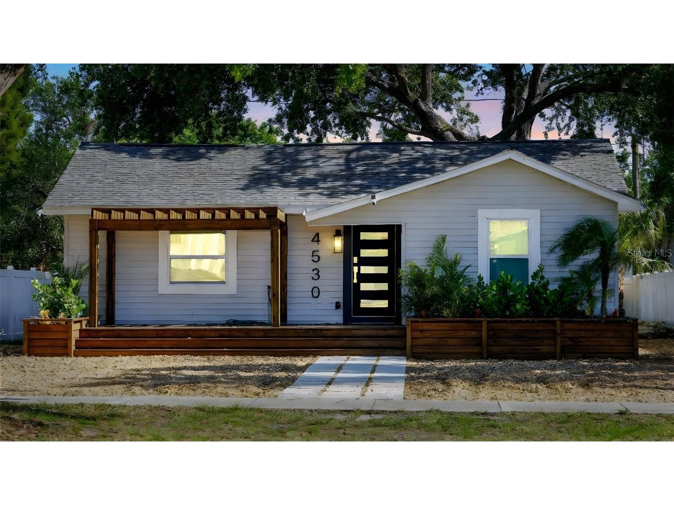 4530 5th Avenue S Saint Petersburg FL 33711 TB8366128 image1