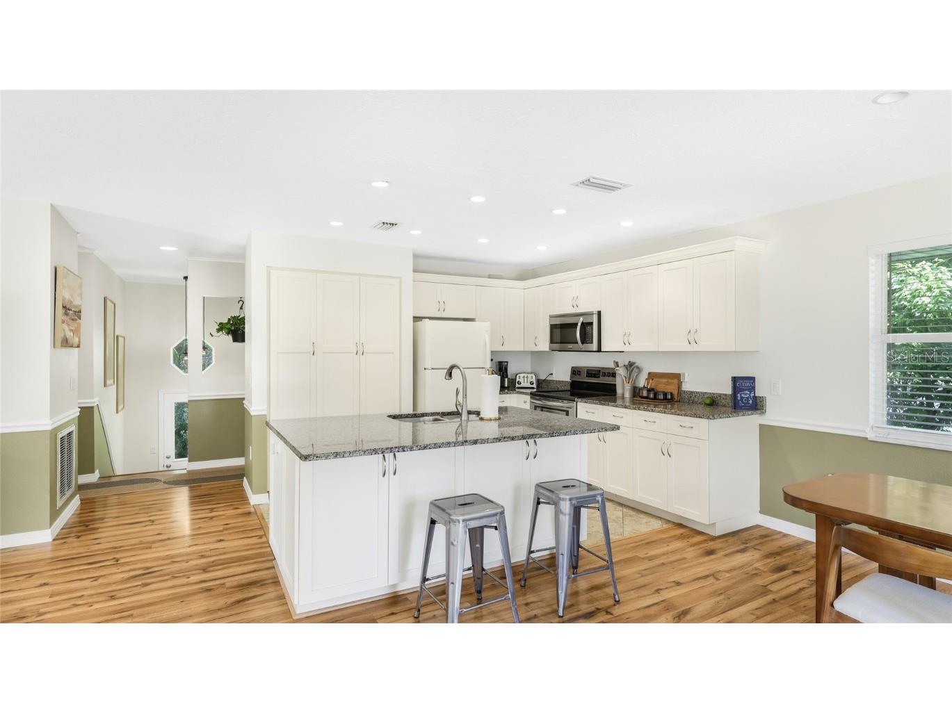 4530 Murdock Avenue Sarasota FL 34231 A4663459 image9