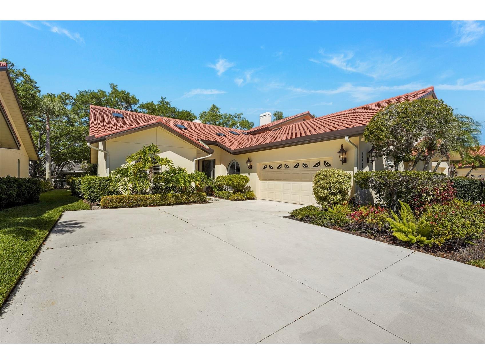 4531 Las Brisas Lane Sarasota FL 34238 A4686168 image1