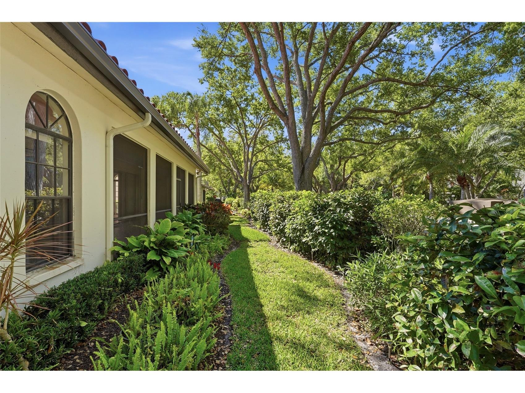 4531 Las Brisas Lane Sarasota FL 34238 A4686168 image12