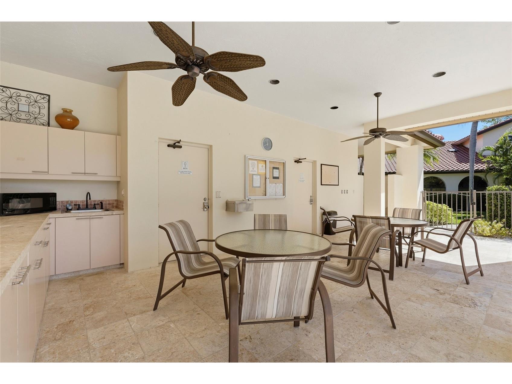 4531 Las Brisas Lane Sarasota FL 34238 A4686168 image61