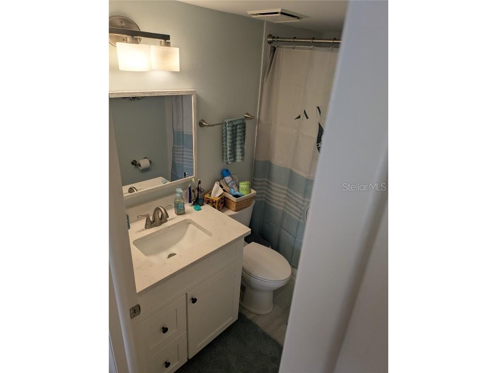 4531 Longwater #16 Sarasota FL 34235 A4658119 image15