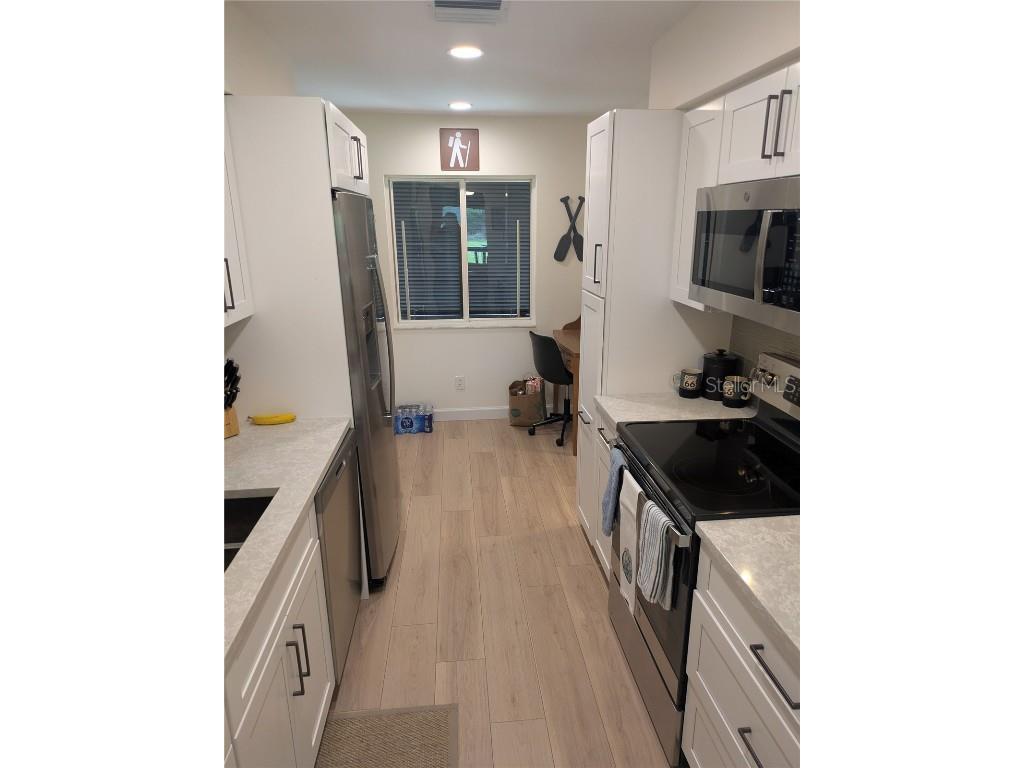 4531 Longwater #16 Sarasota FL 34235 A4658119 image3