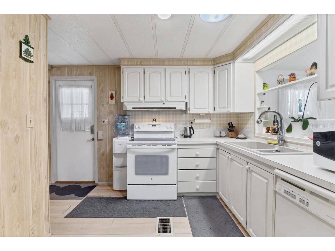 4532 12th Street Court E Ellenton FL 34222 A4675186 image12
