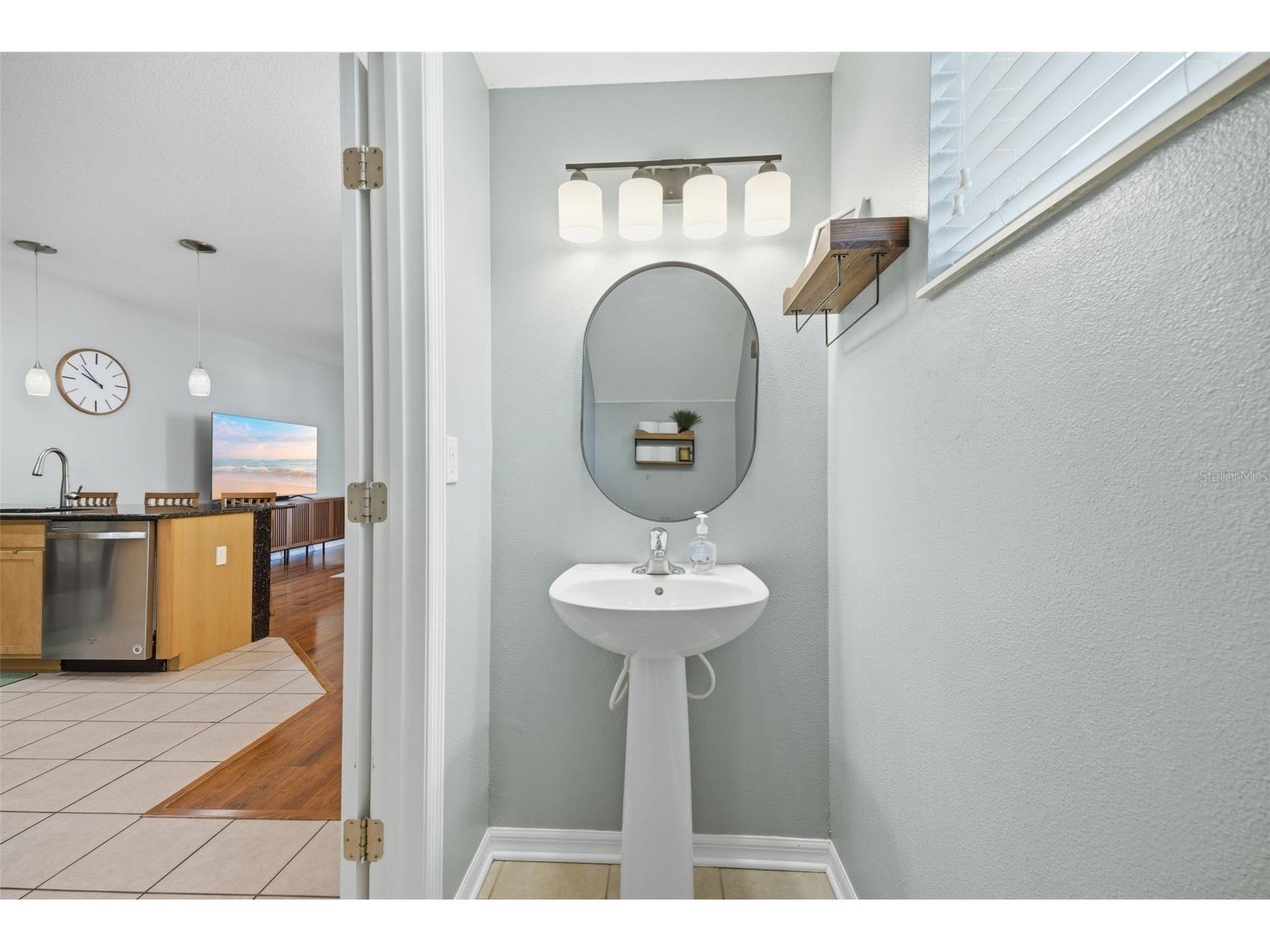 4532 Amberly Oaks Court Tampa FL 33614 TB8511409 image17
