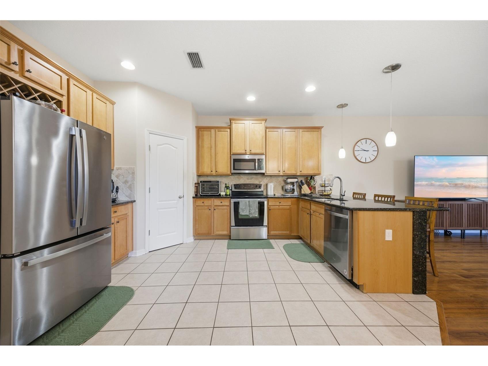 4532 Amberly Oaks Court Tampa FL 33614 TB8511409 image8