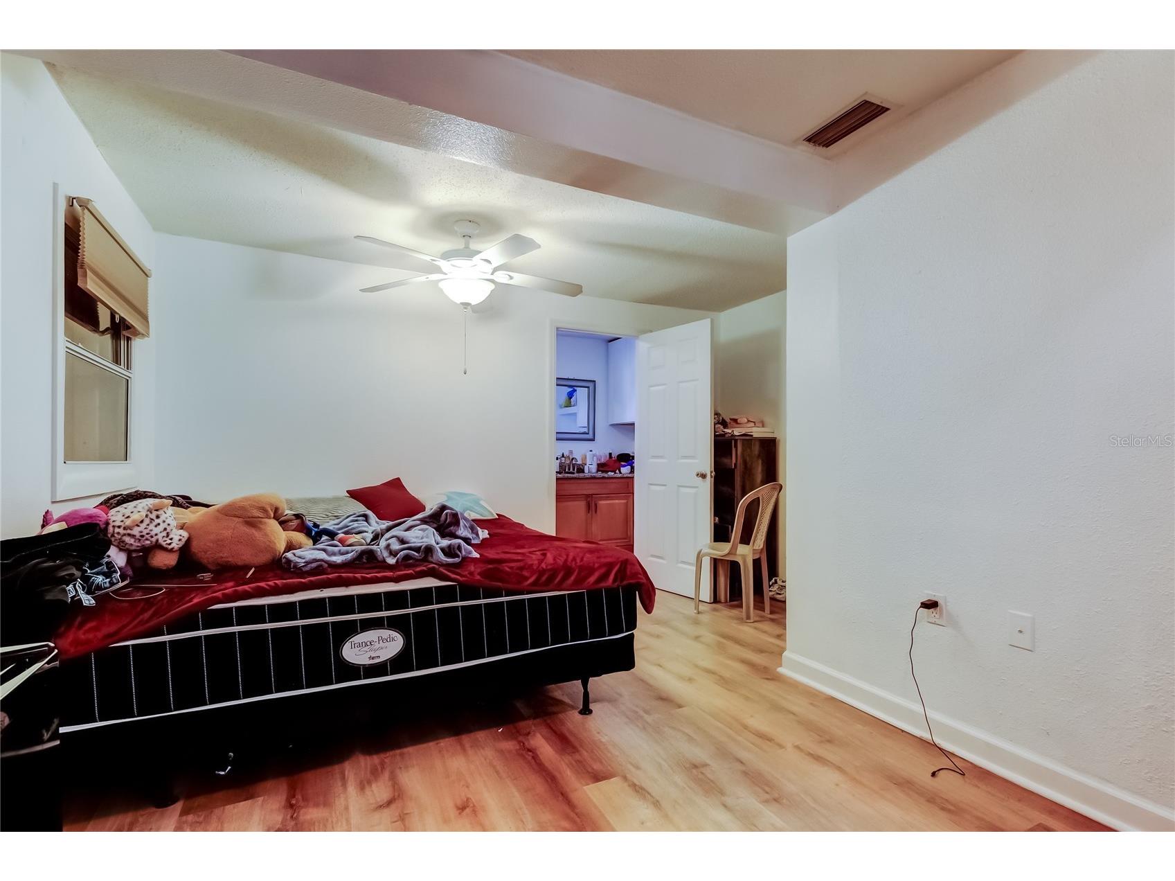 4532 Devonshire Road Tampa FL 33634 TB8443259 image21