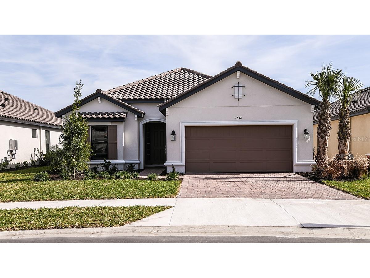 4532 Freccia Loop Wesley Chapel FL 33545 A4558762 image1