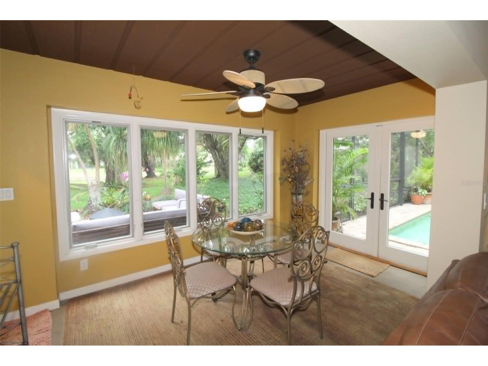 4532 N Ascot Circle Sarasota FL 34235 A4696855 image14