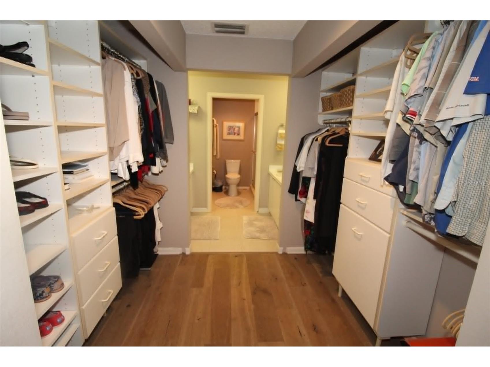 4532 N Ascot Circle Sarasota FL 34235 A4696855 image22