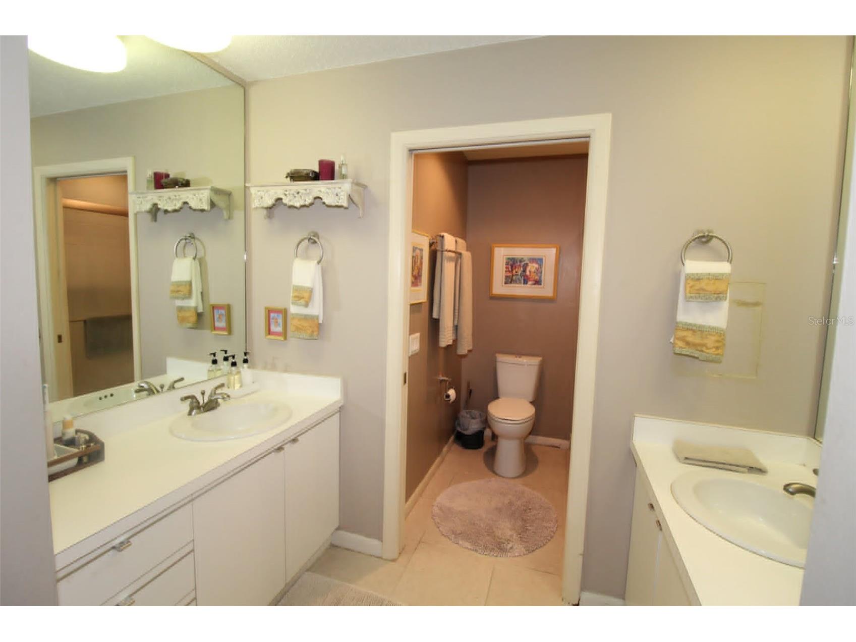4532 N Ascot Circle Sarasota FL 34235 A4696855 image23