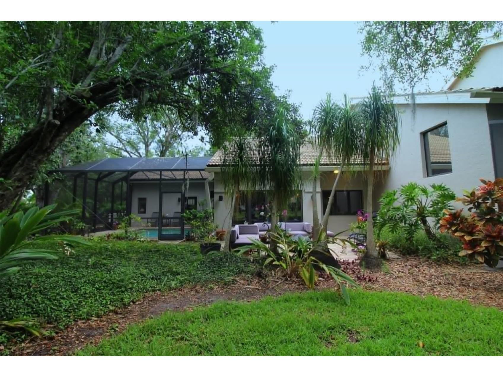 4532 N Ascot Circle Sarasota FL 34235 A4696855 image32