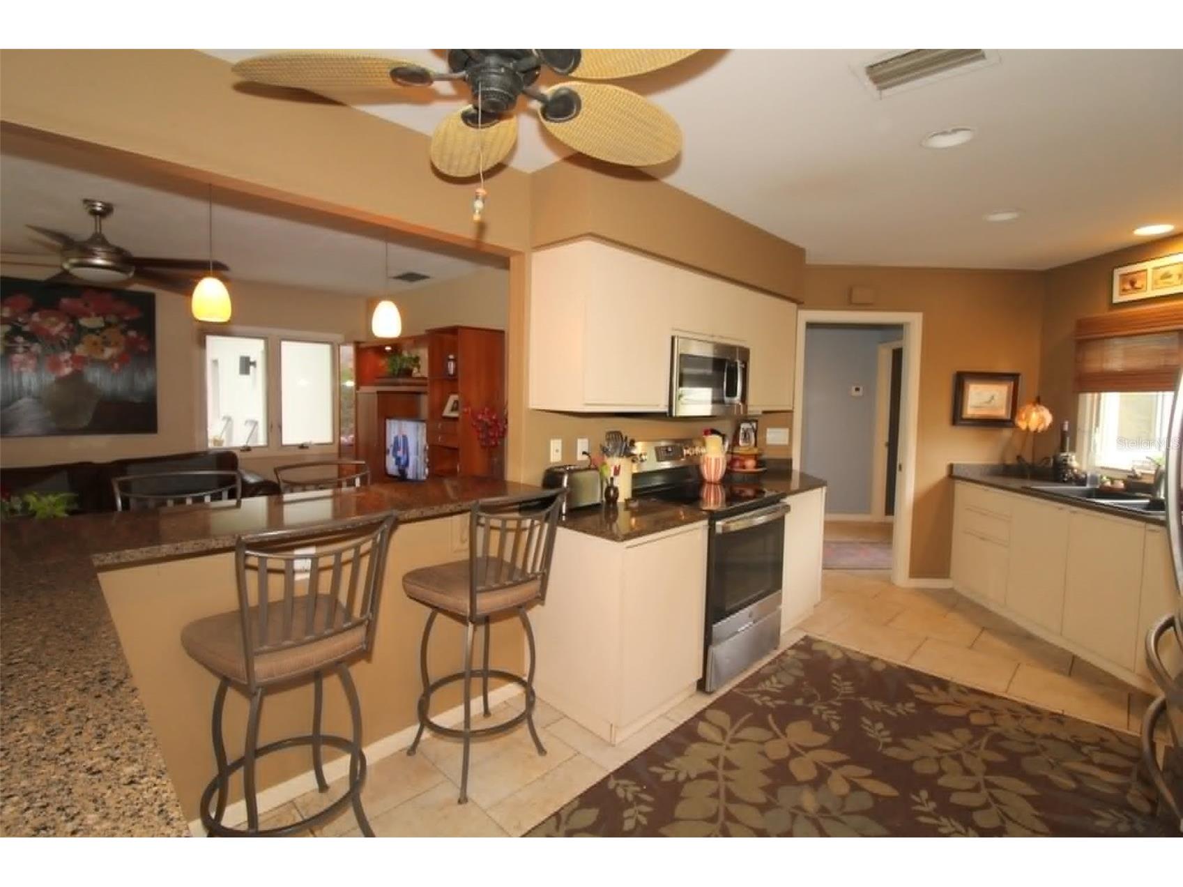 4532 N Ascot Circle Sarasota FL 34235 A4696855 image7