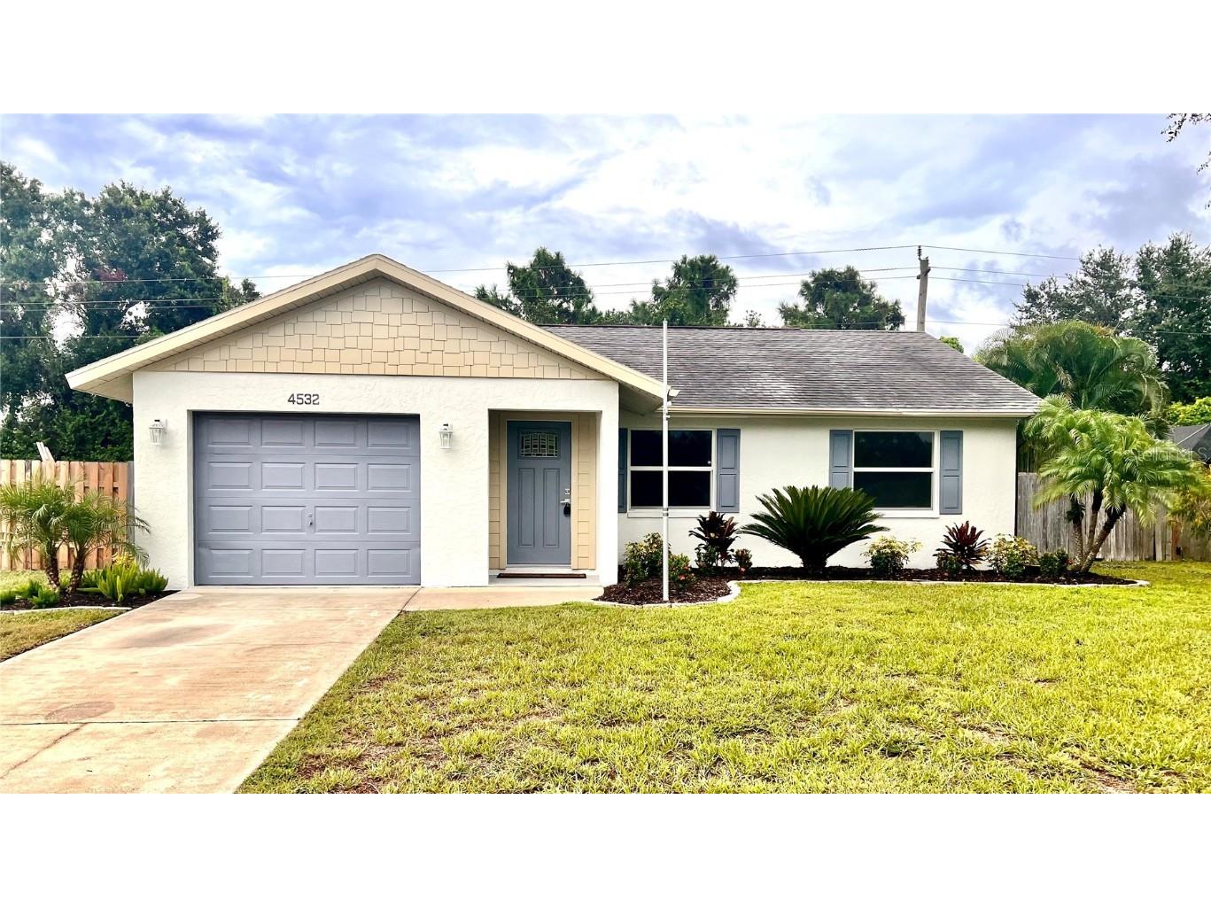 4532 N Shade Avenue Sarasota FL 34234 A4579611 image1