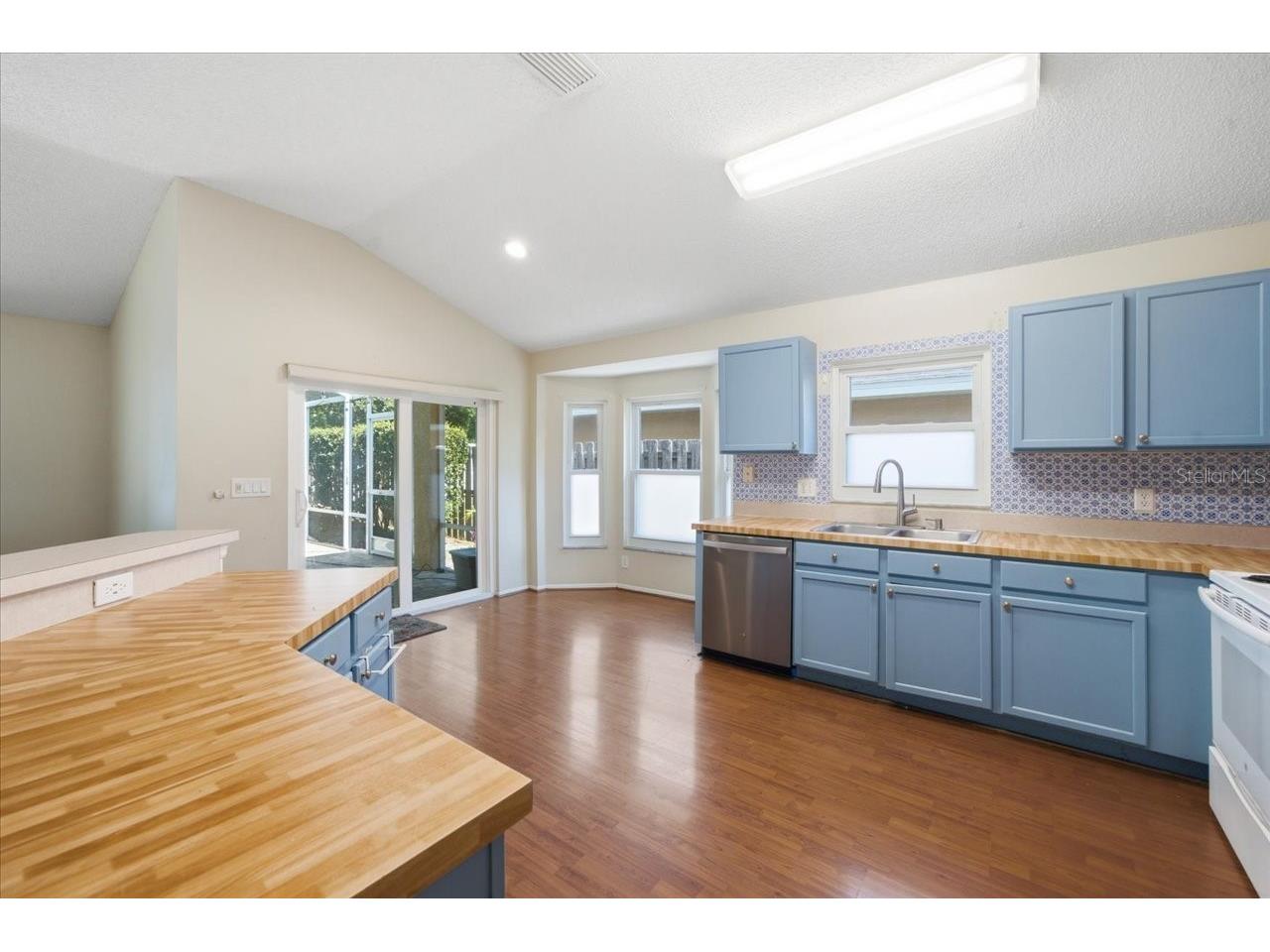 4532 Wild Plum Lane Lutz FL 33558 TB8522266 image6