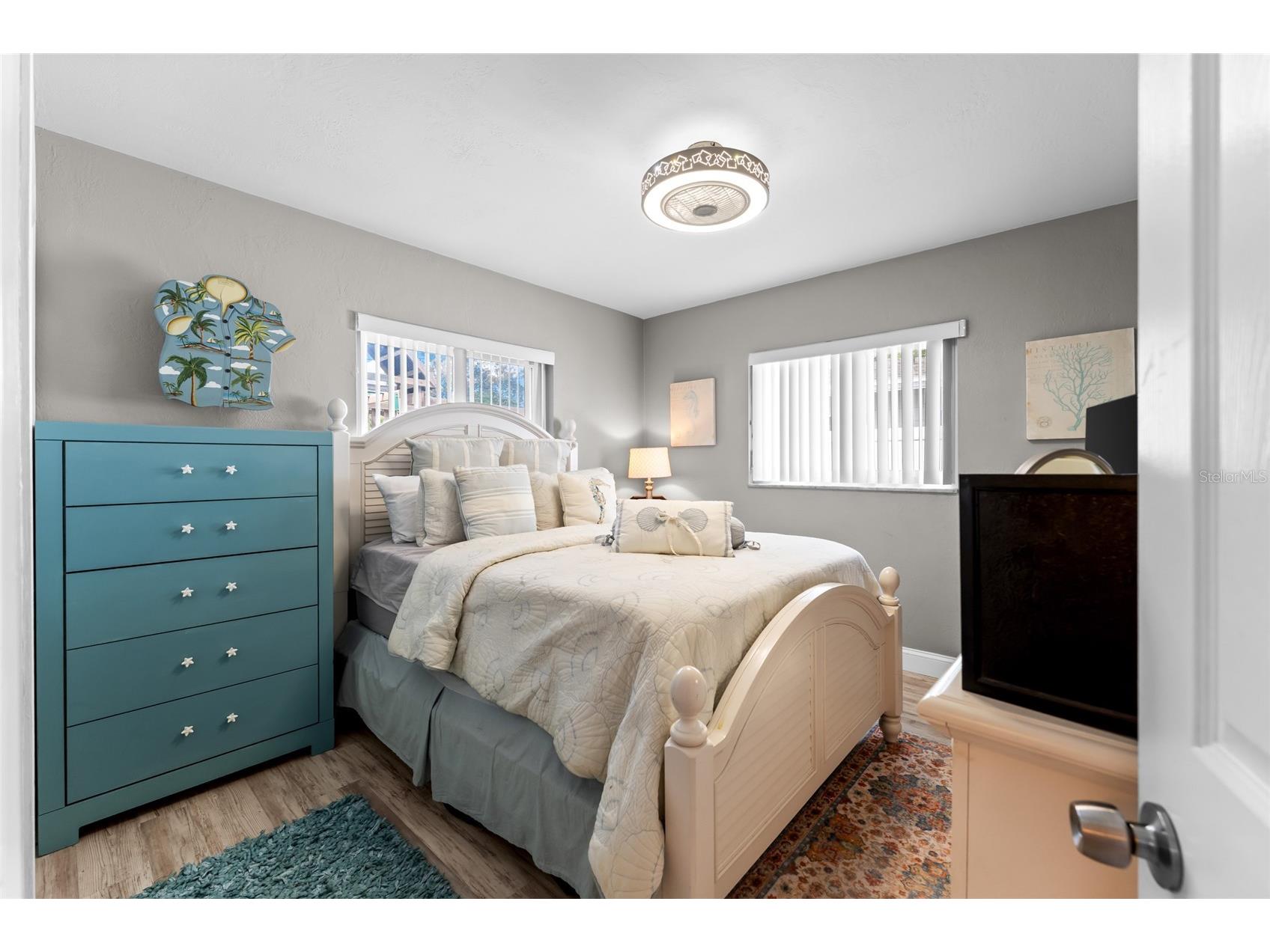 4533 20th Avenue N Saint Petersburg FL 33713 TB8497405 image16