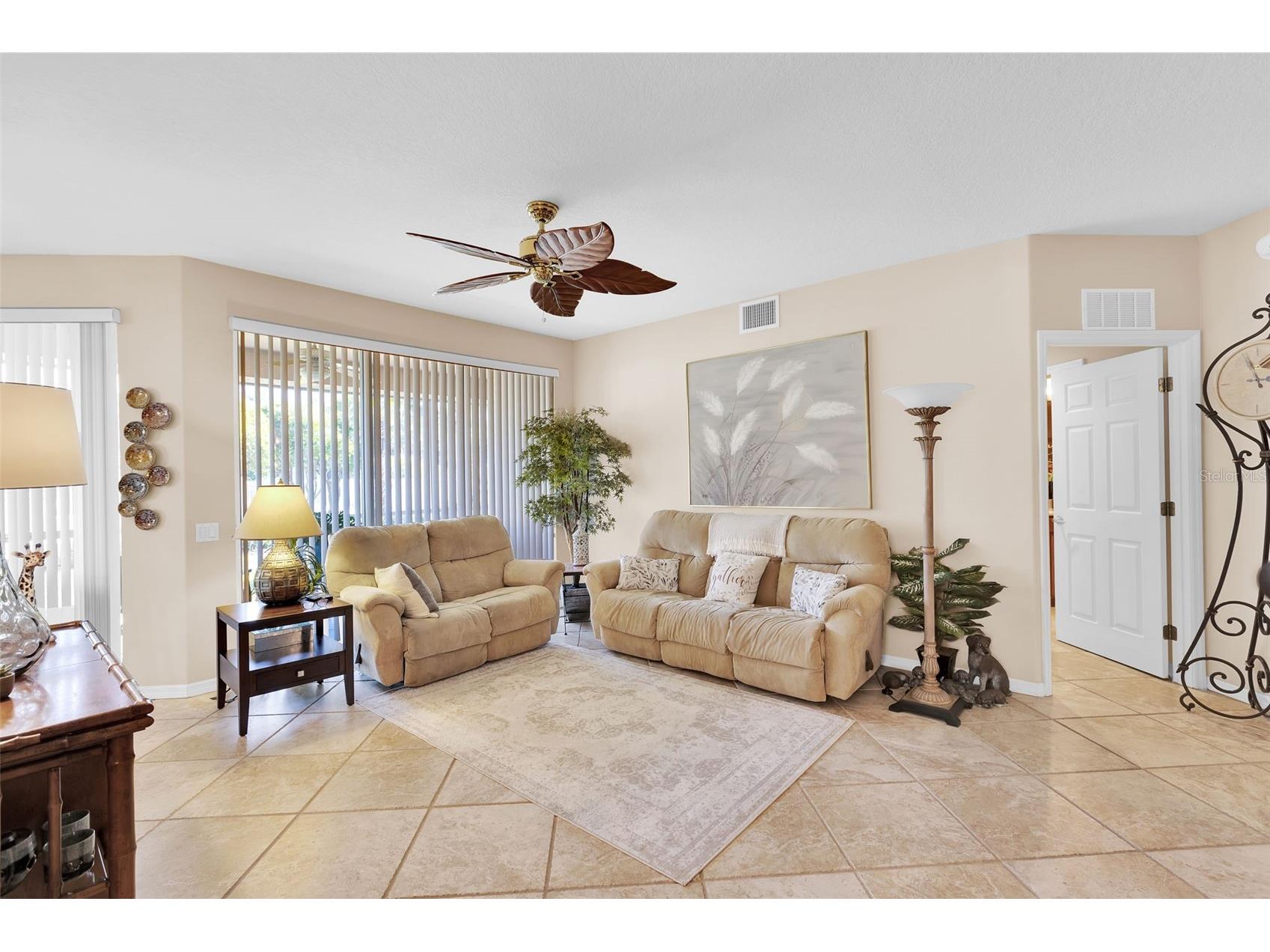 4533 Cinnamon Drive #2707 Sarasota FL 34238 A4683875 image16