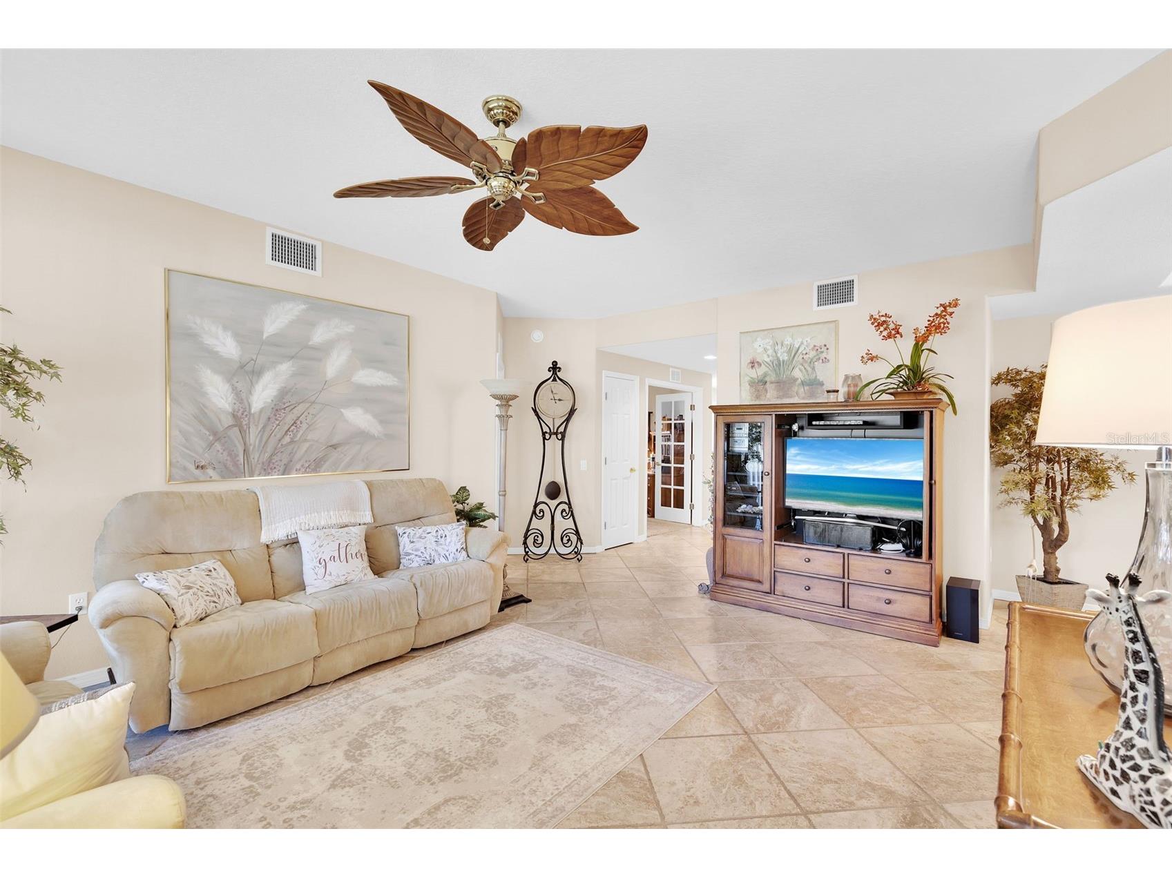 4533 Cinnamon Drive #2707 Sarasota FL 34238 A4683875 image18