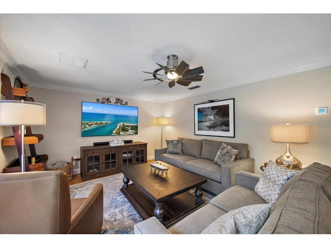 4533 Friar Tuck Lane Sarasota FL 34232 A4658087 image4