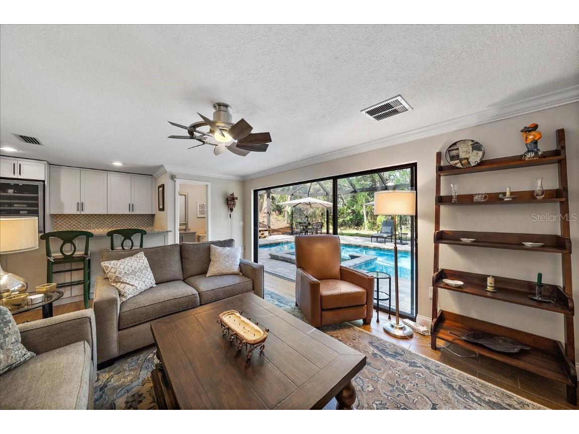 4533 Friar Tuck Lane Sarasota FL 34232 A4658087 image6