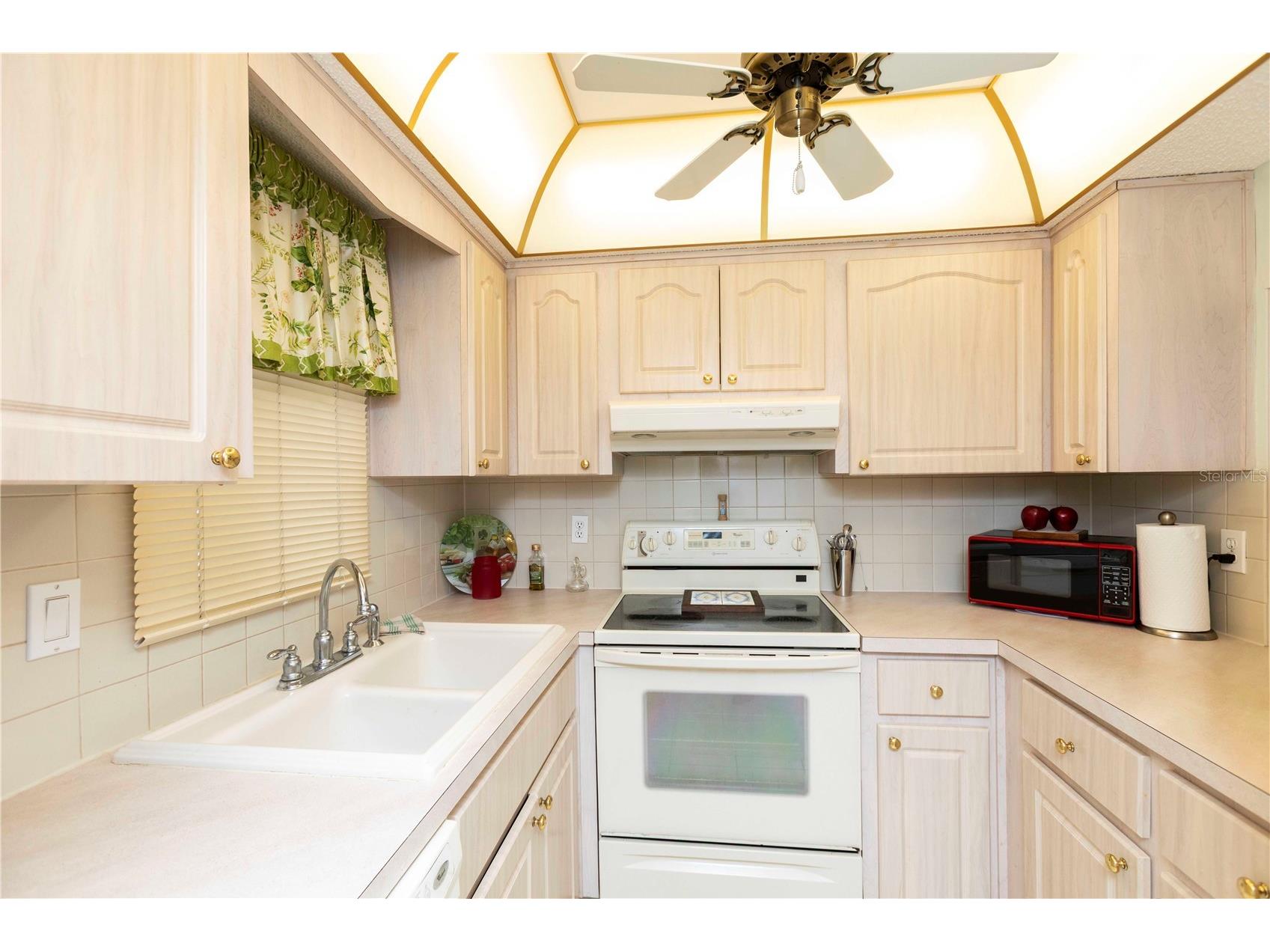 4533 Marine Parkway #206 New Port Richey FL 34652 W7872472 image5