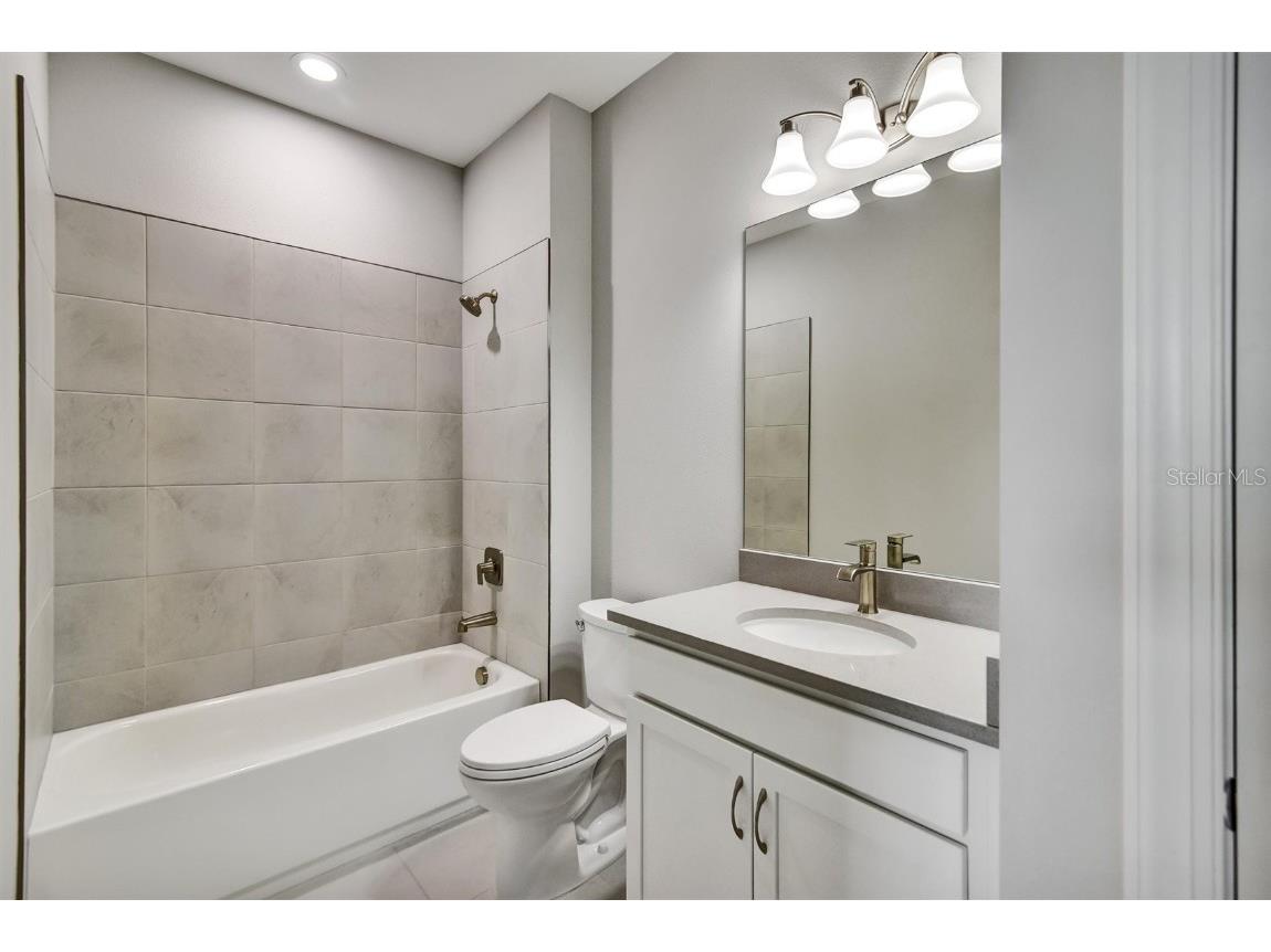 4533 Mondrian Court Sarasota FL 34240 A4657309 image40