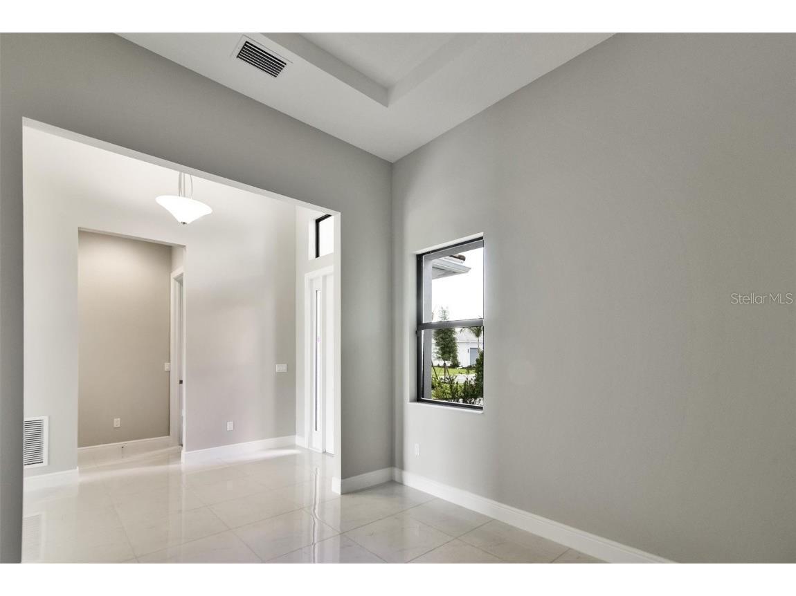 4533 Mondrian Court Sarasota FL 34240 A4657309 image7