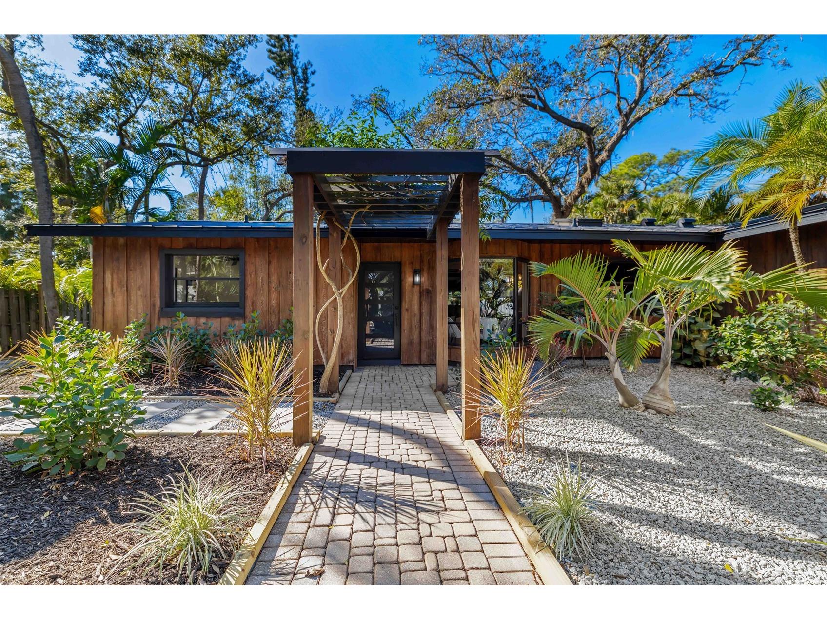 4534 Banan Place Siesta Key FL 34242 A4676616 image1
