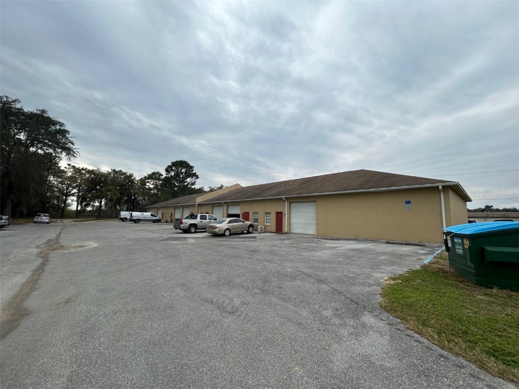 4534 NE 35th Street #6 Ocala FL 34479 OM673371 image1
