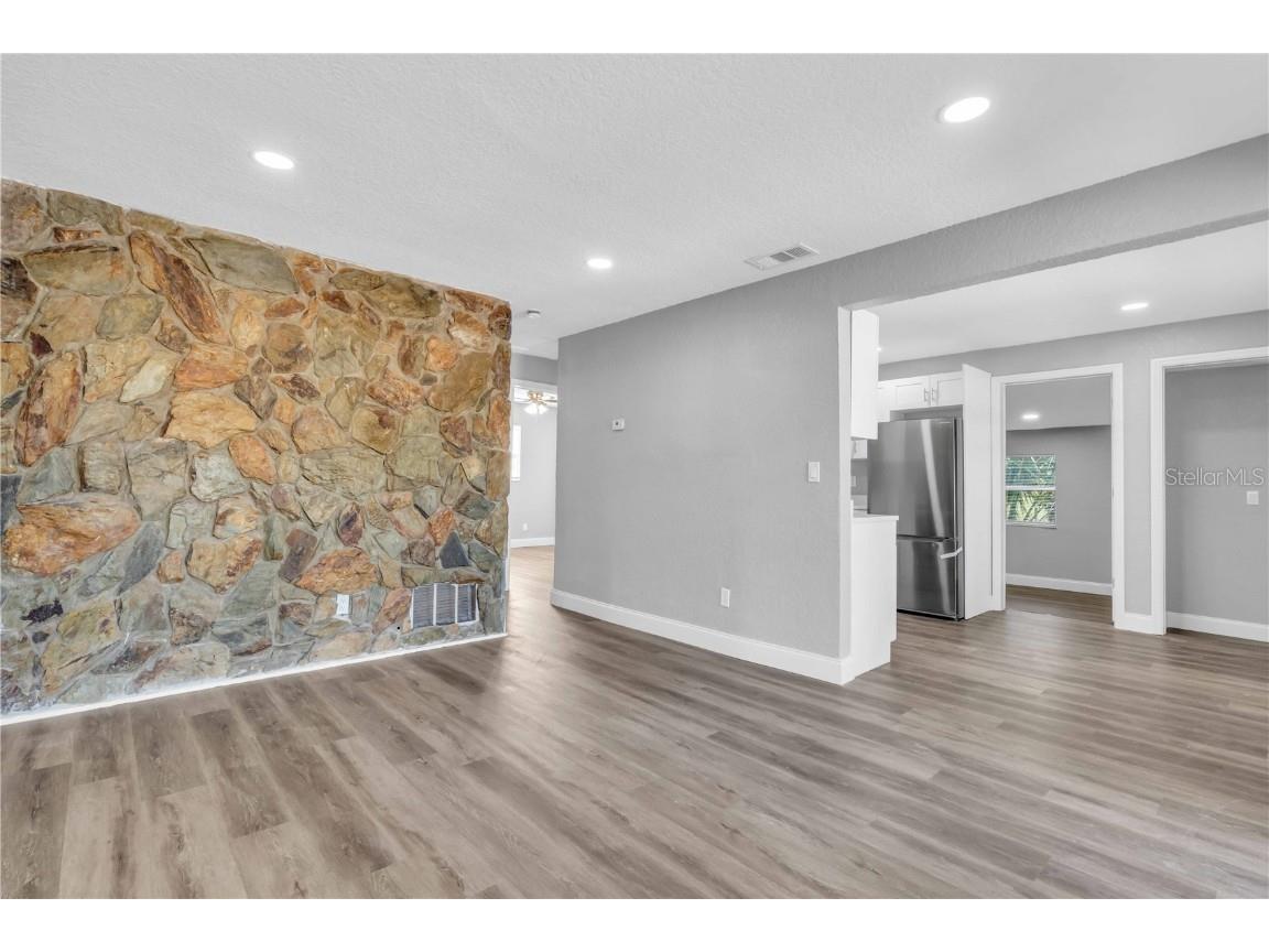 4536 12th Avenue S Saint Petersburg FL 33711 TB8443205 image2