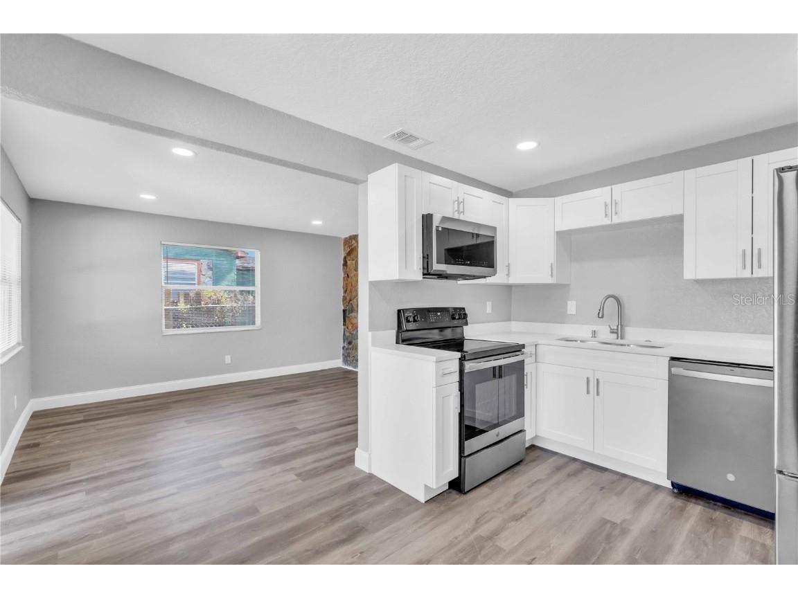 4536 12th Avenue S Saint Petersburg FL 33711 TB8443205 image3