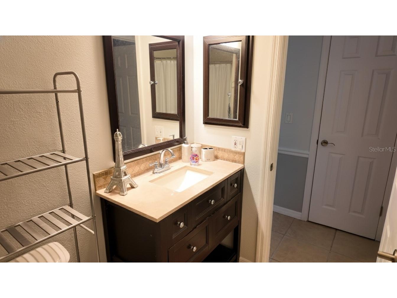 4536 Maceachen Boulevard Sarasota FL 34233 TB8453170 image19