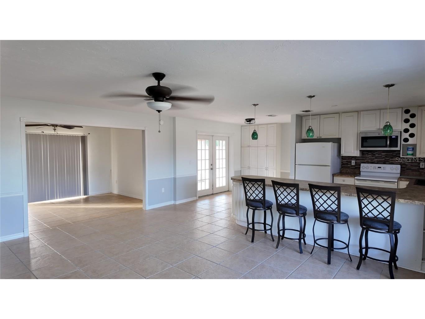 4536 Maceachen Boulevard Sarasota FL 34233 TB8453170 image2