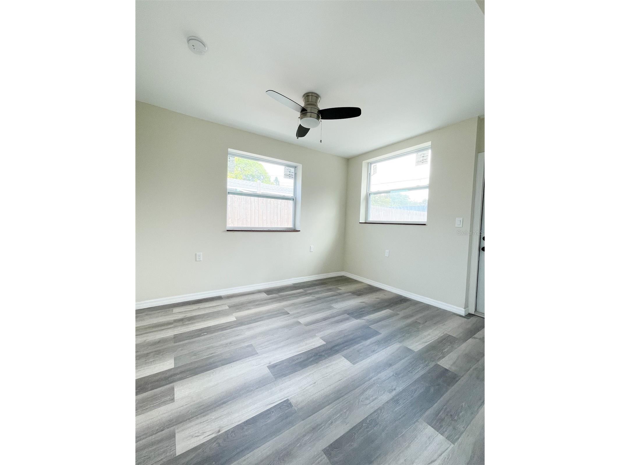 4537 10th Avenue S Saint Petersburg FL 33711 TB8469020 image9