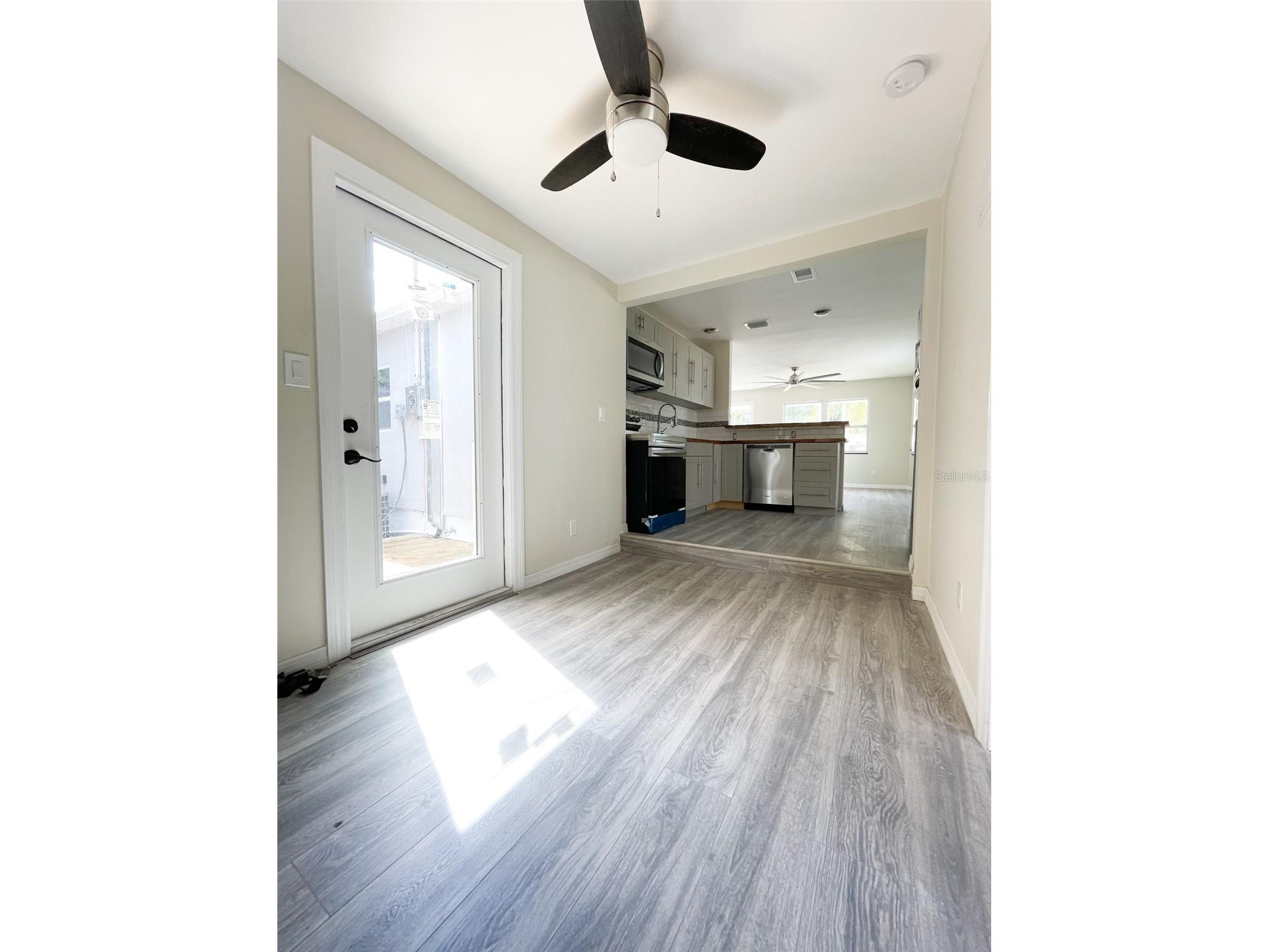 4537 10th Avenue S Saint Petersburg FL 33711 TB8469032 image8