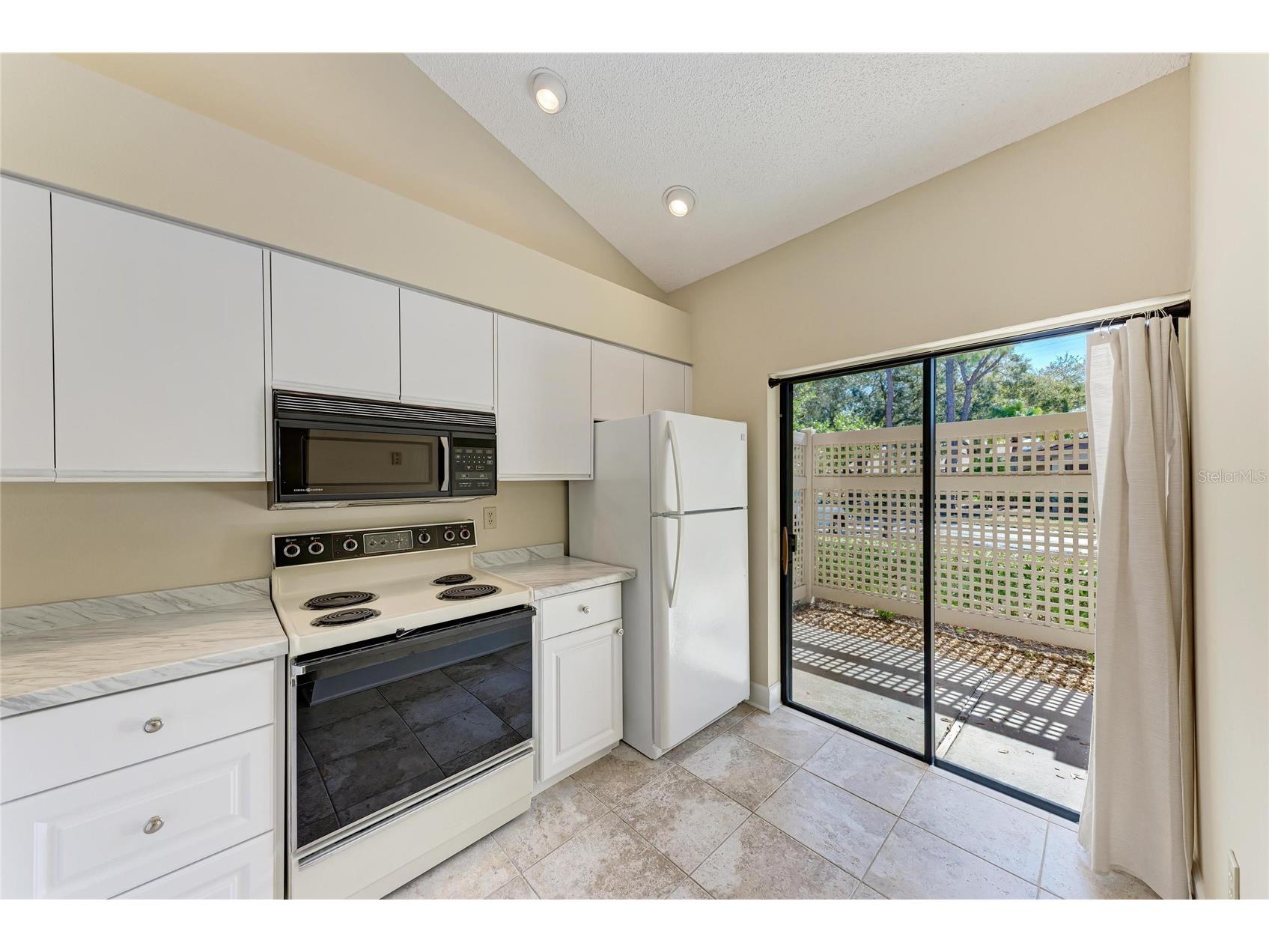 4537 Morningside #10 Sarasota FL 34235 A4682061 image10