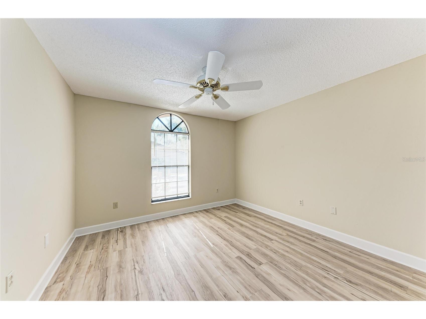 4537 Morningside #10 Sarasota FL 34235 A4682061 image17