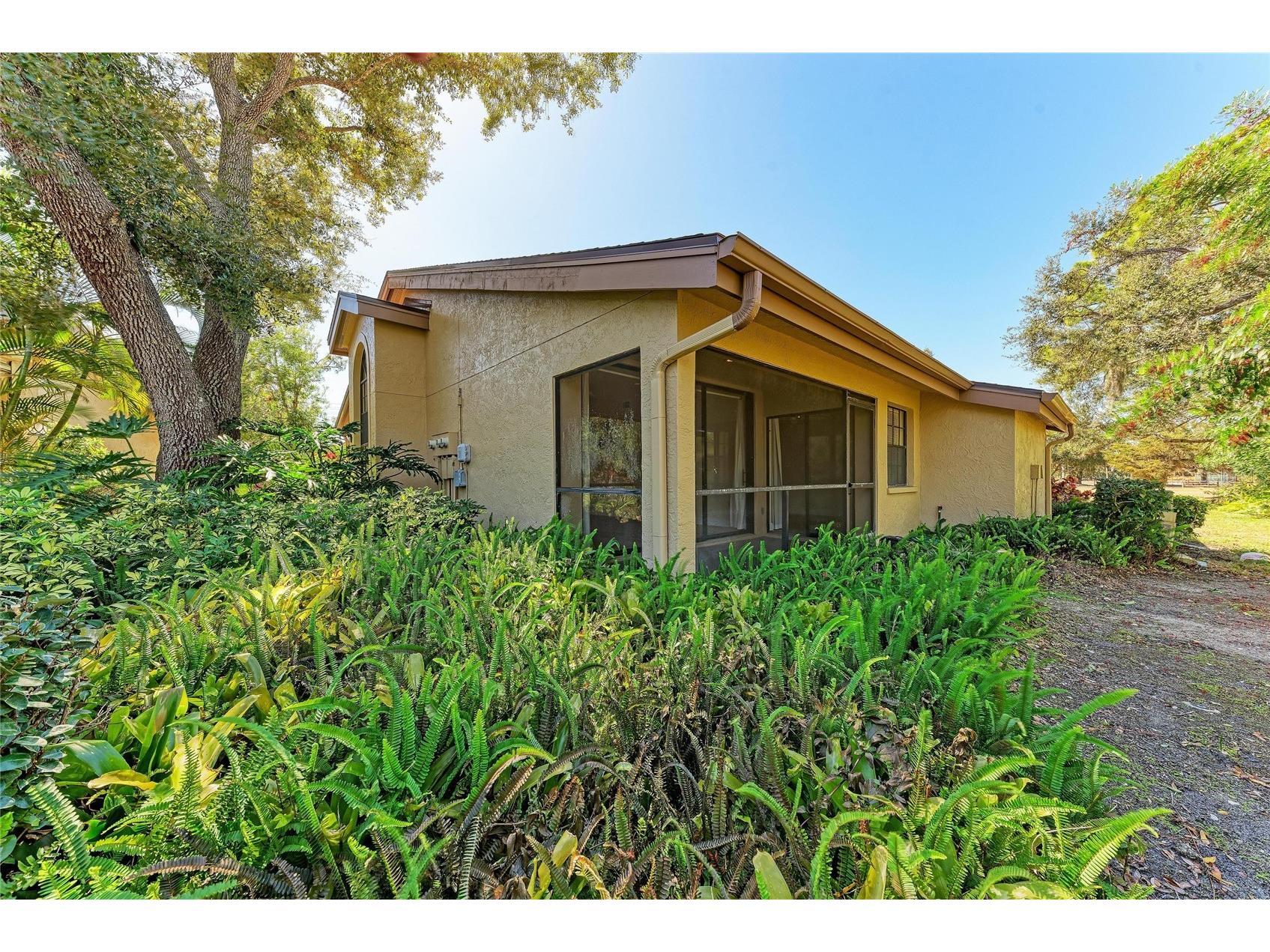 4537 Morningside #10 Sarasota FL 34235 A4682061 image24