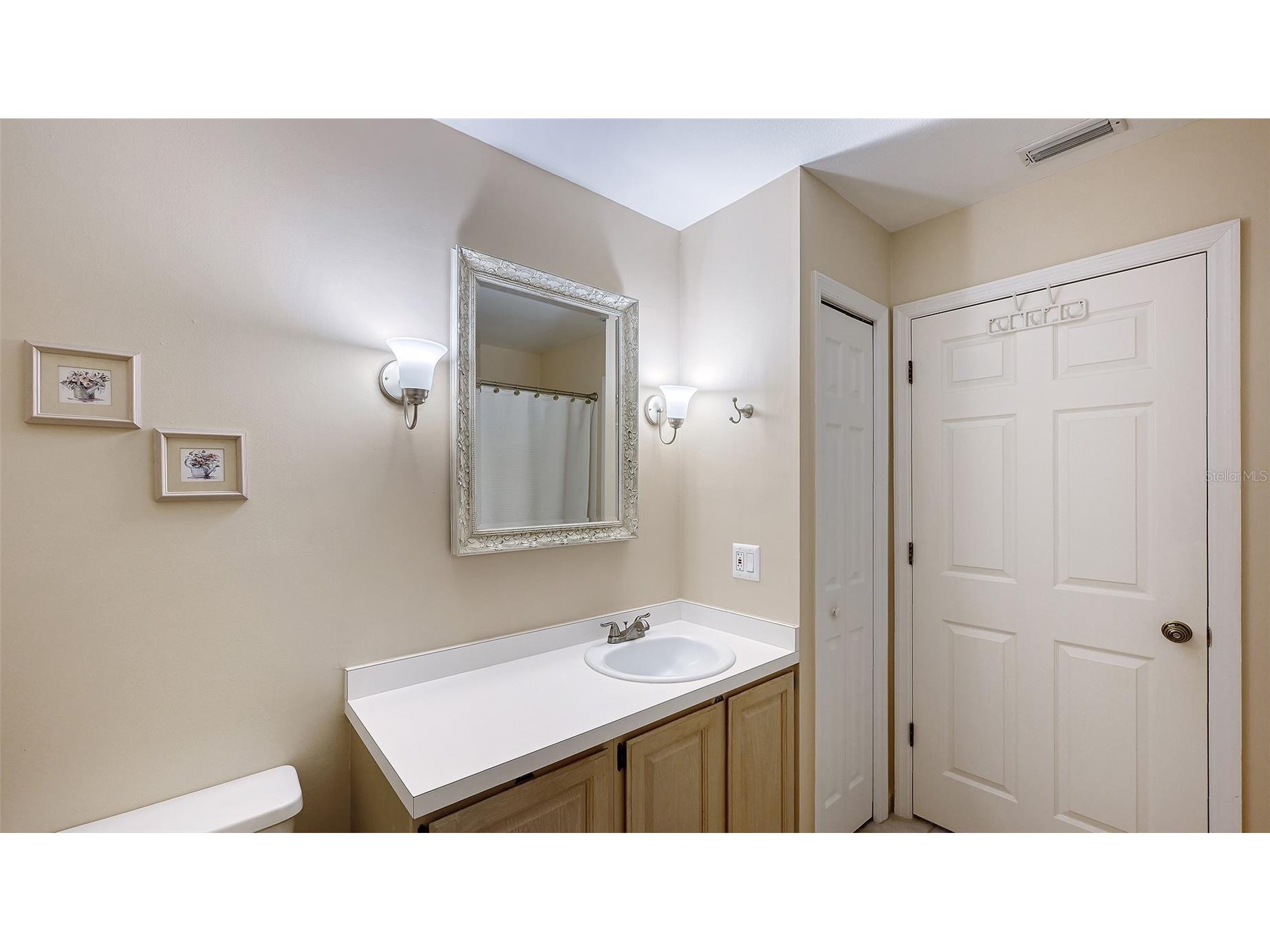 4538 Citation Lane #D Sarasota FL 34233 A4684506 image27