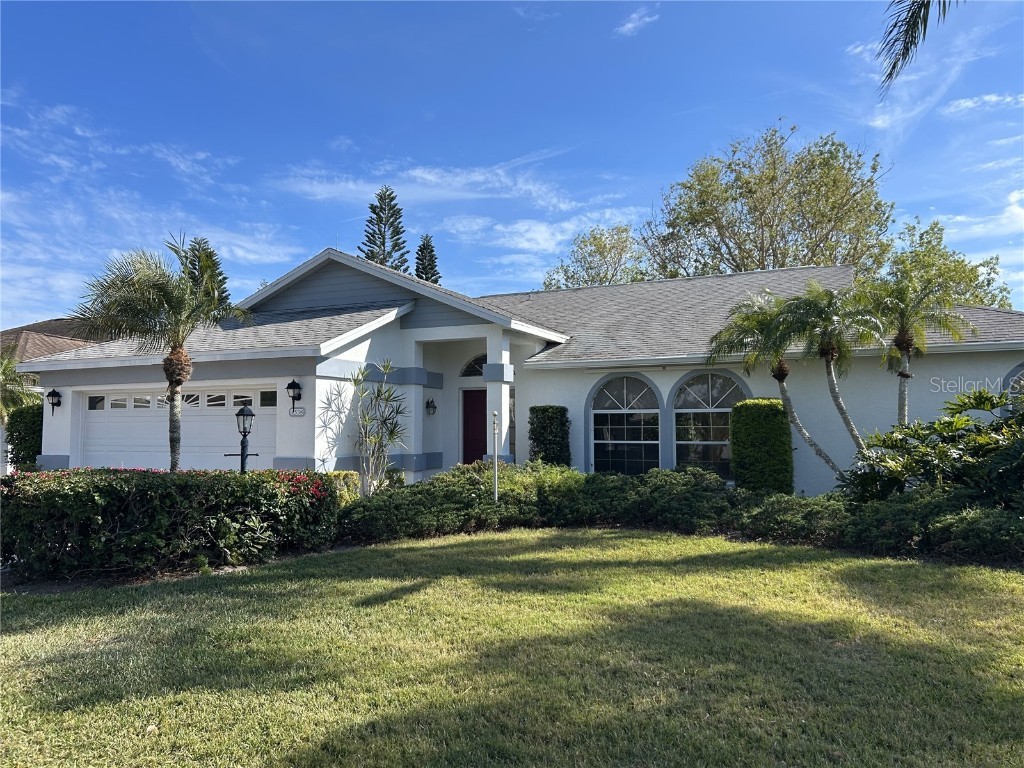 4538 Hamlets Grove Drive Sarasota FL 34235 A4646135 image1